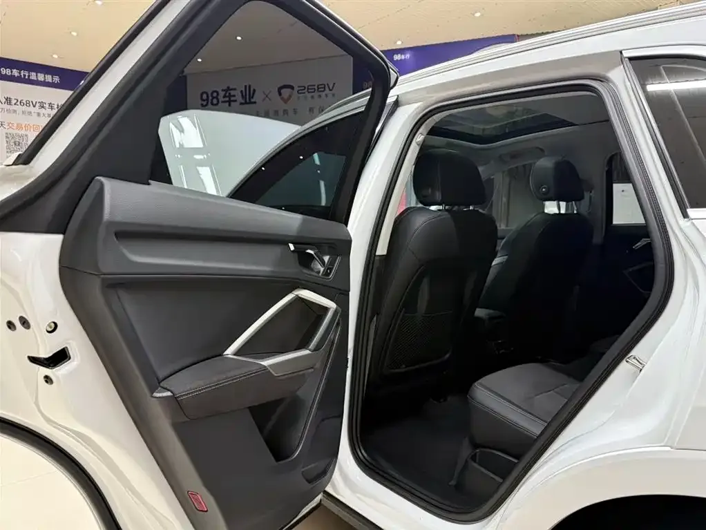Audi Q3 2022 из CN, фото 7