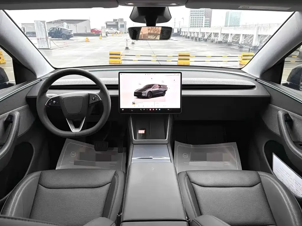 Tesla Model Y 2025 из CN, фото 7
