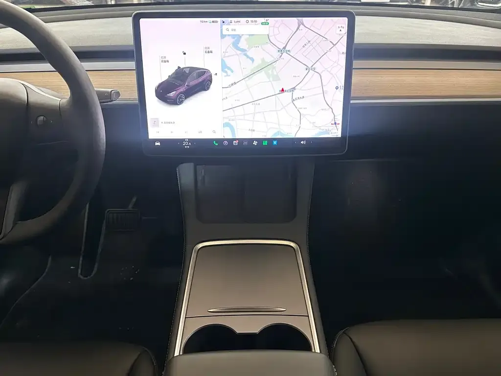 Tesla Model Y — фото 2