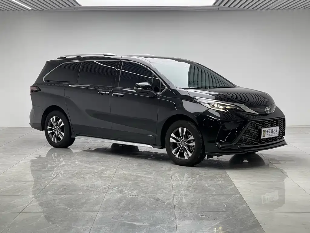 Toyota Granvia 2024 из CN, фото 6