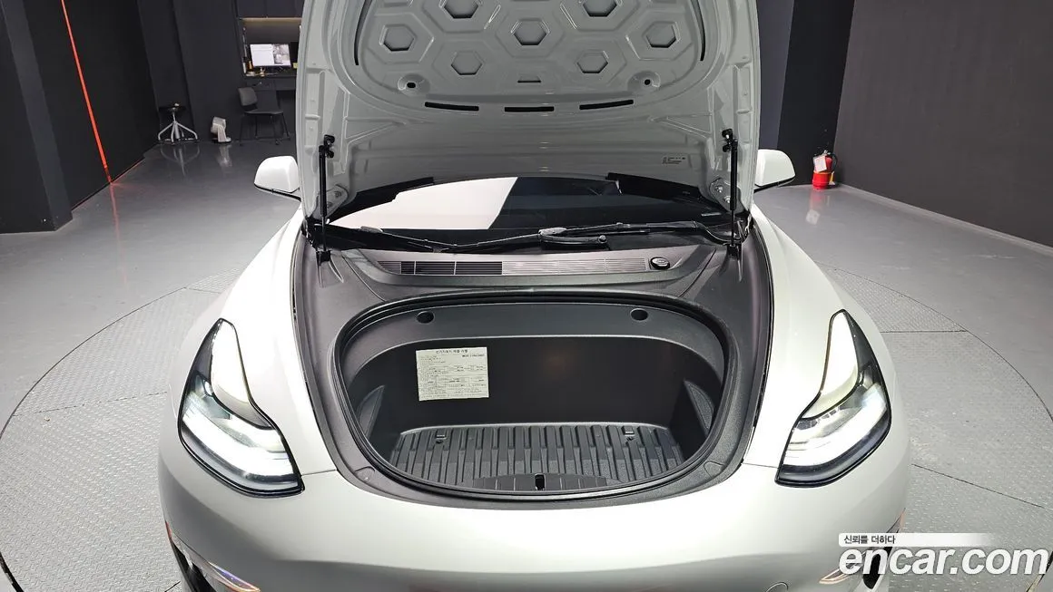 Tesla Model 3 2022 из KR, фото 10
