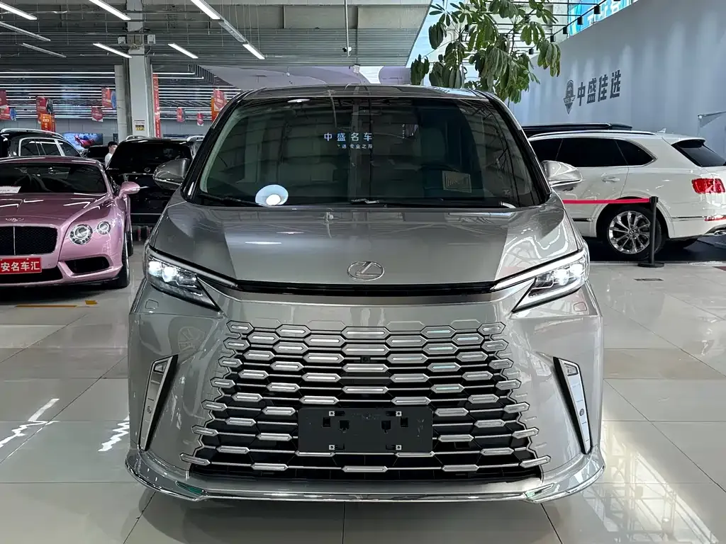 Lexus LM 2024 из CN, фото 3