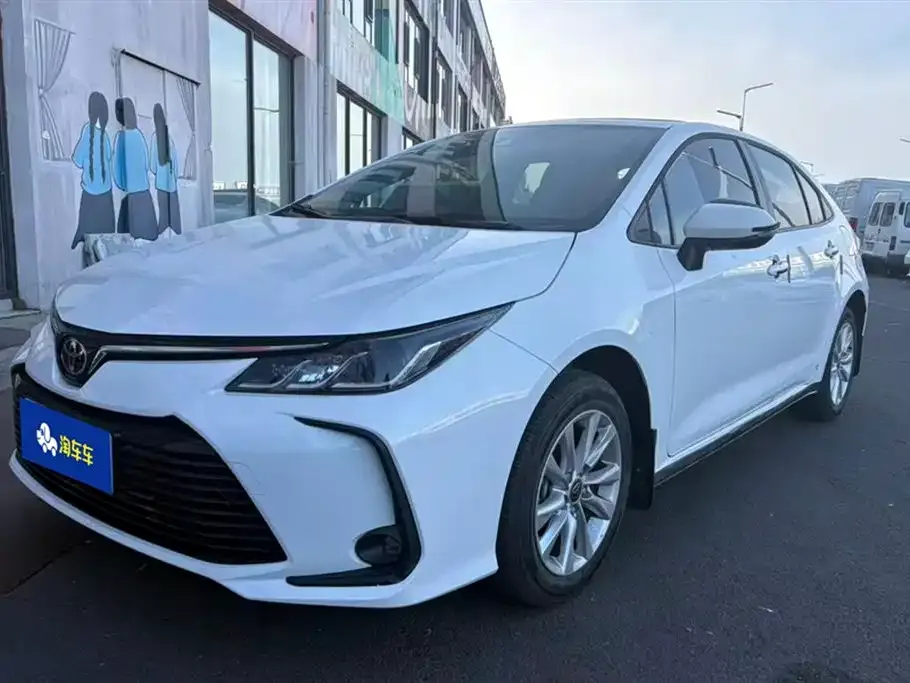 Toyota Corolla 2025 из CN, фото 1