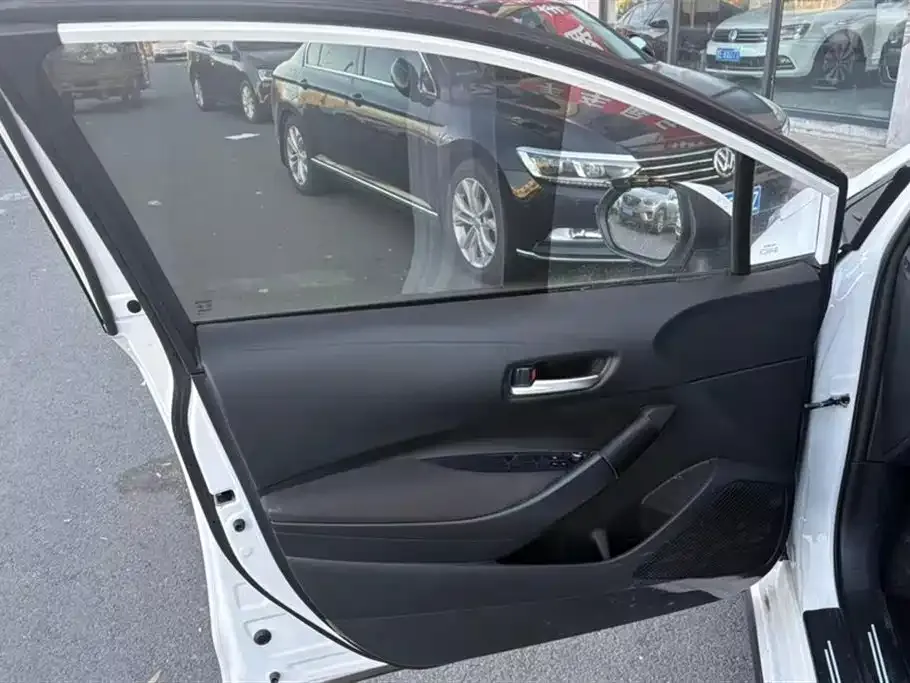 Toyota Corolla 2025 из CN, фото 3