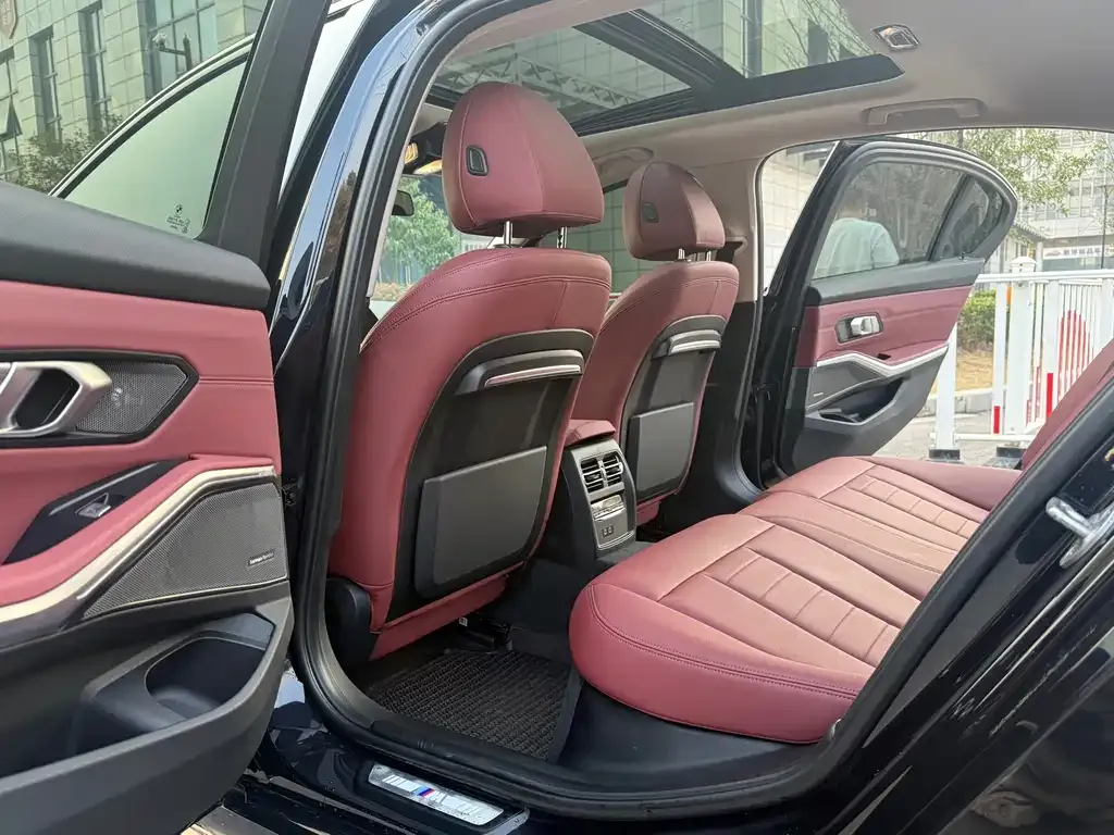 BMW 3 Series 2021 из CN, фото 5