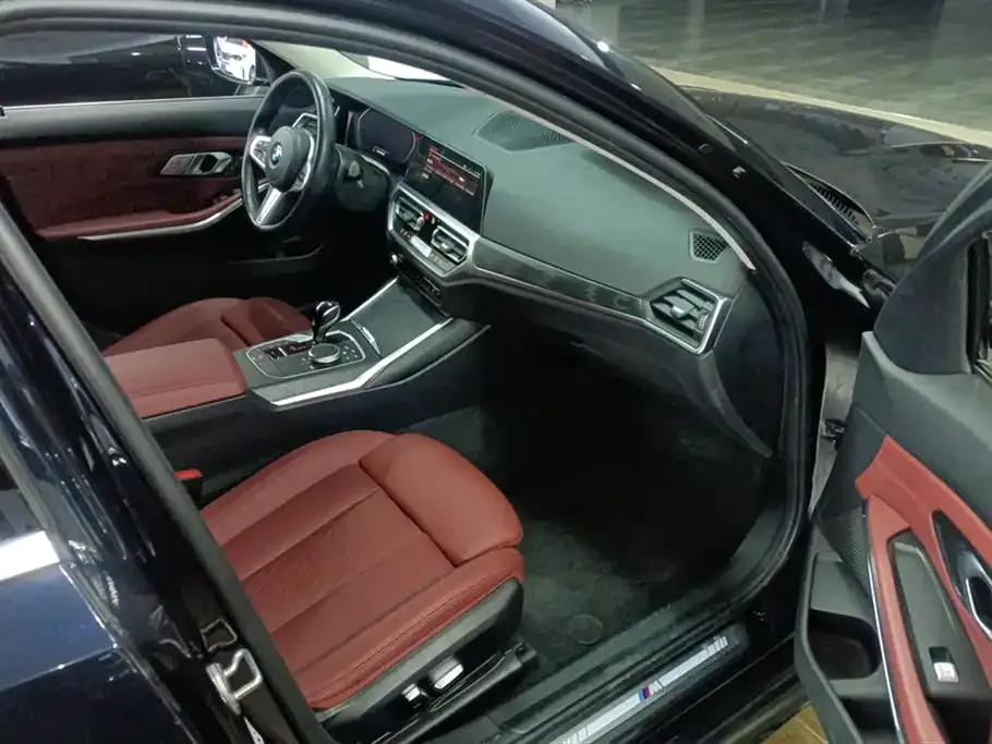 BMW 3 Series 2022 из CN, фото 6