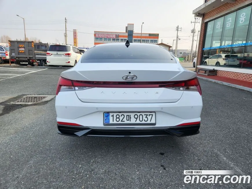 Hyundai AVANTE — фото 5