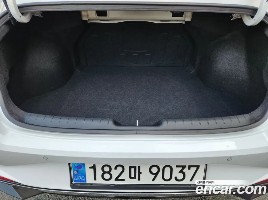 Hyundai AVANTE — фото 2