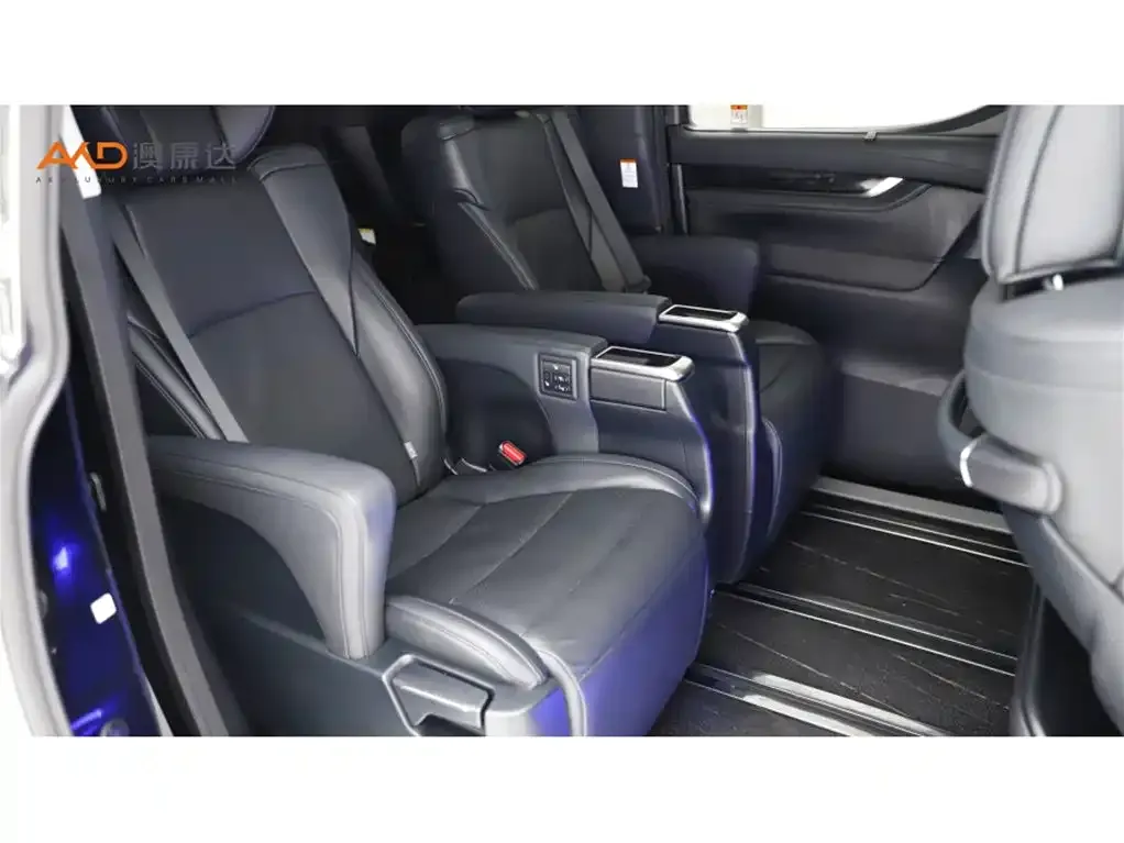 Toyota Vellfire — фото 9