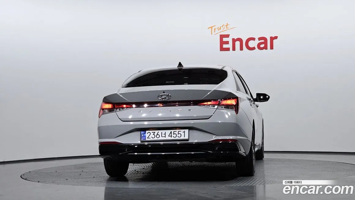 Hyundai AVANTE 2021 из KR, фото 2