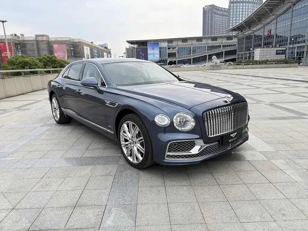 Bentley Flying Spur PHEV 2022 из CN, фото 7