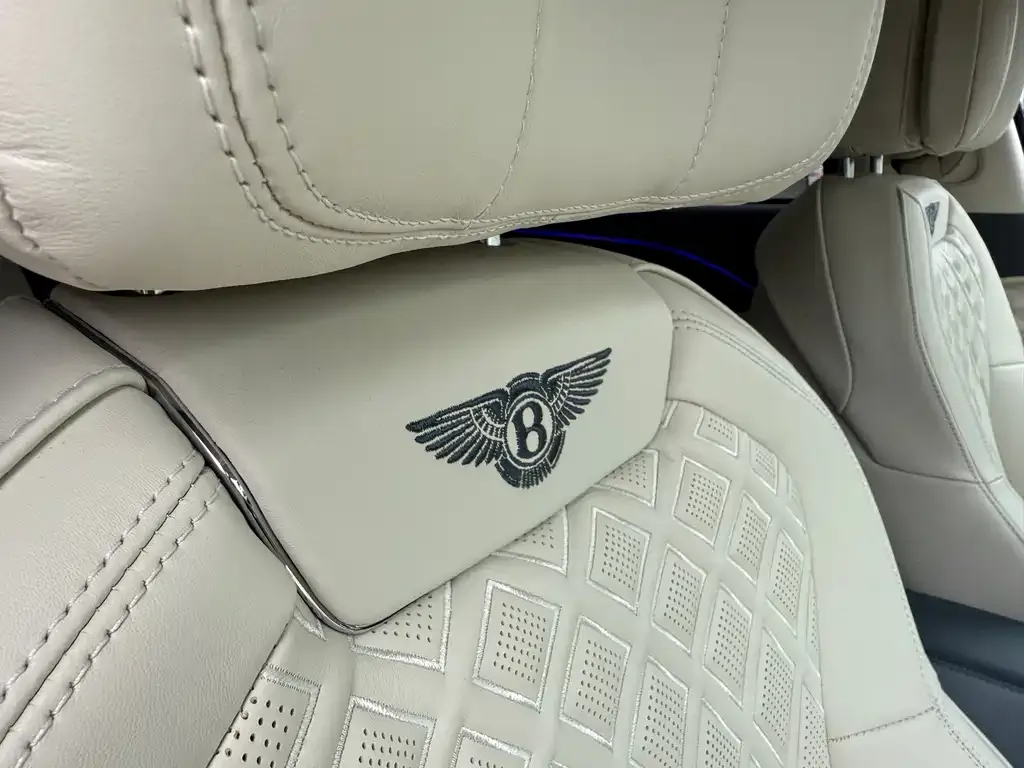 Bentley Flying Spur PHEV 2022 из CN, фото 6
