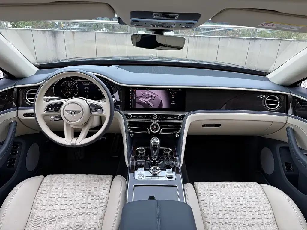 Bentley Flying Spur PHEV 2022 из CN, фото 9