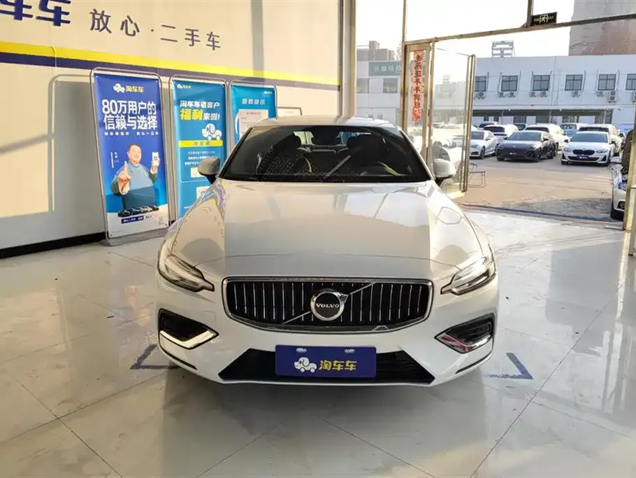 Volvo S60 2026 из CN, фото 5