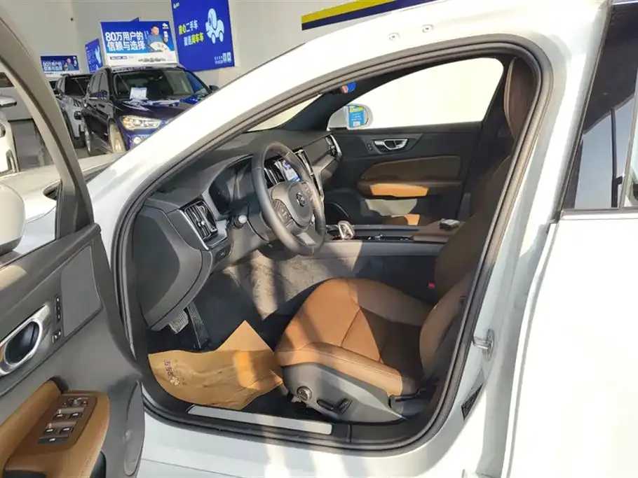 Volvo S60 2026 из CN, фото 6