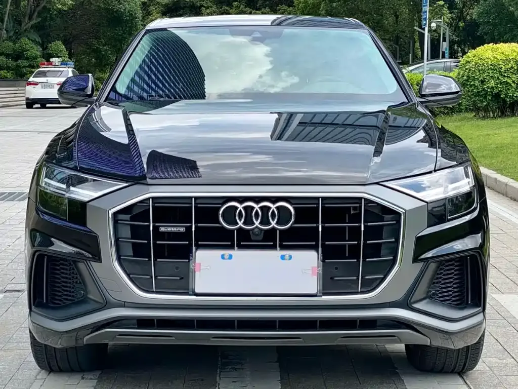 Audi Q8 — фото 3