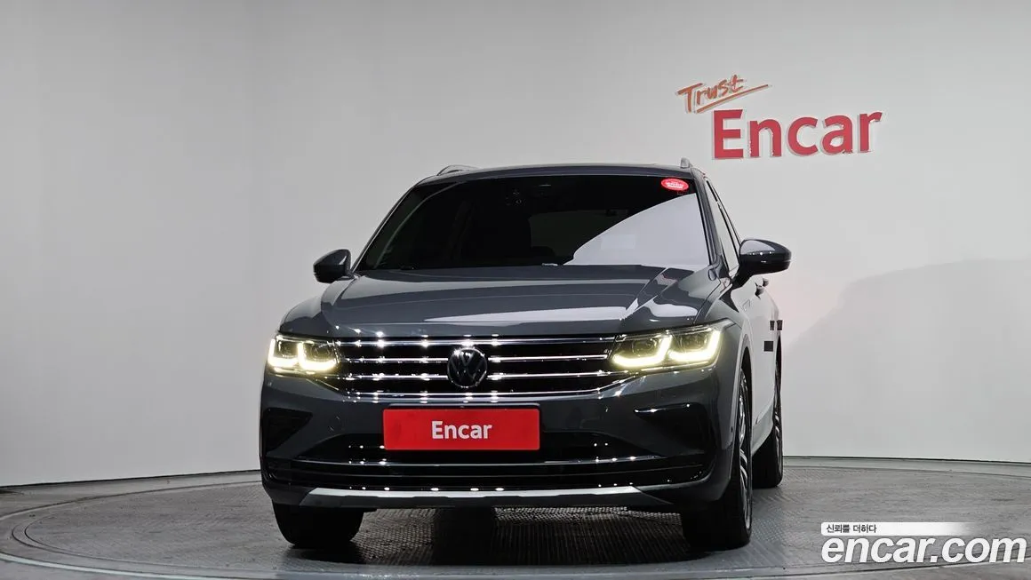 Volkswagen Tiguan — фото 2
