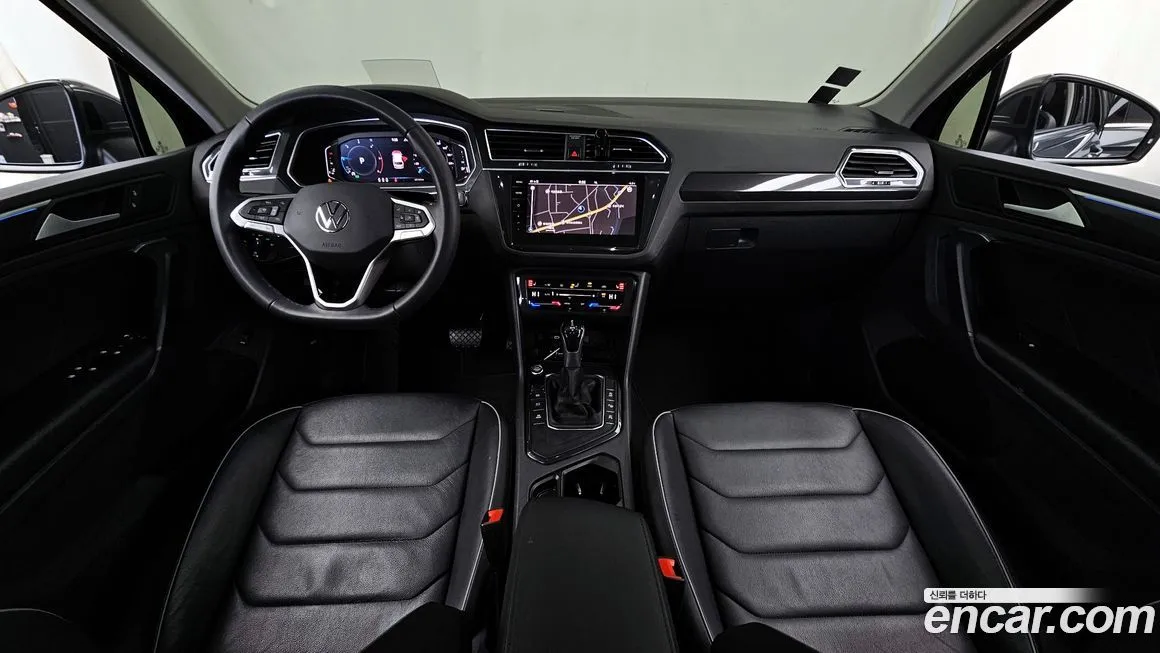 Volkswagen Tiguan — фото 6
