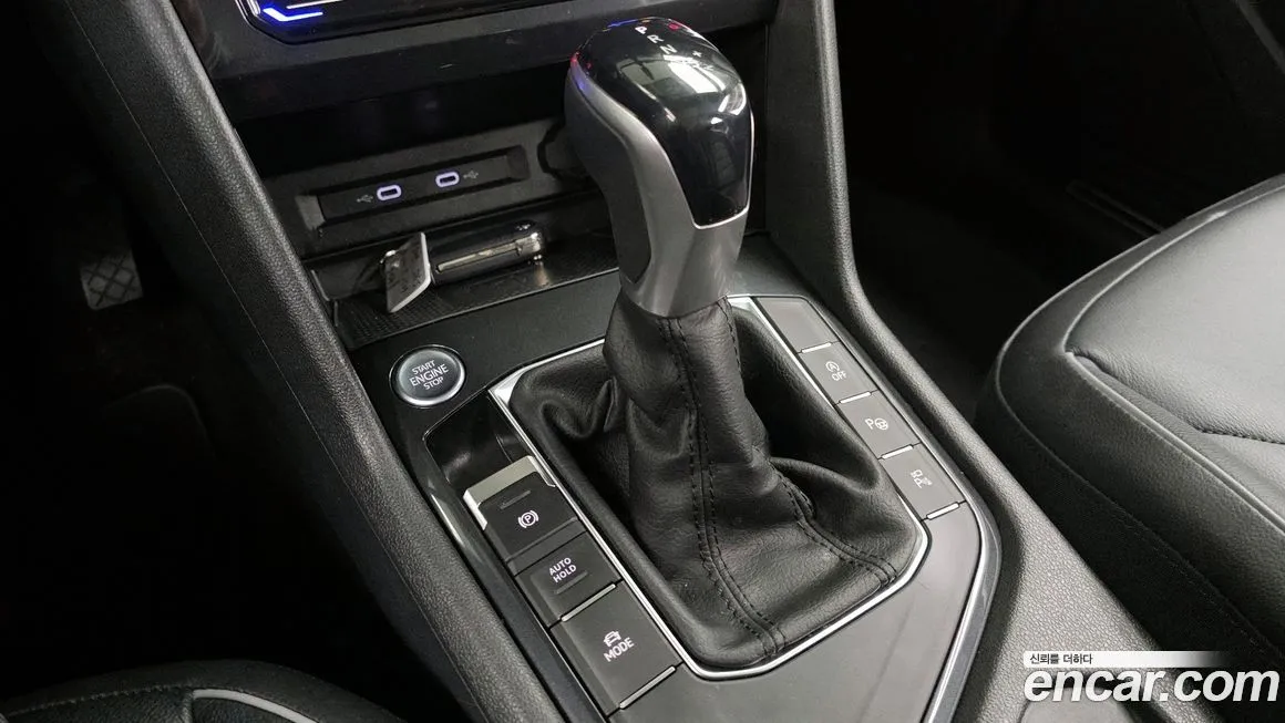 Volkswagen Tiguan — фото 7