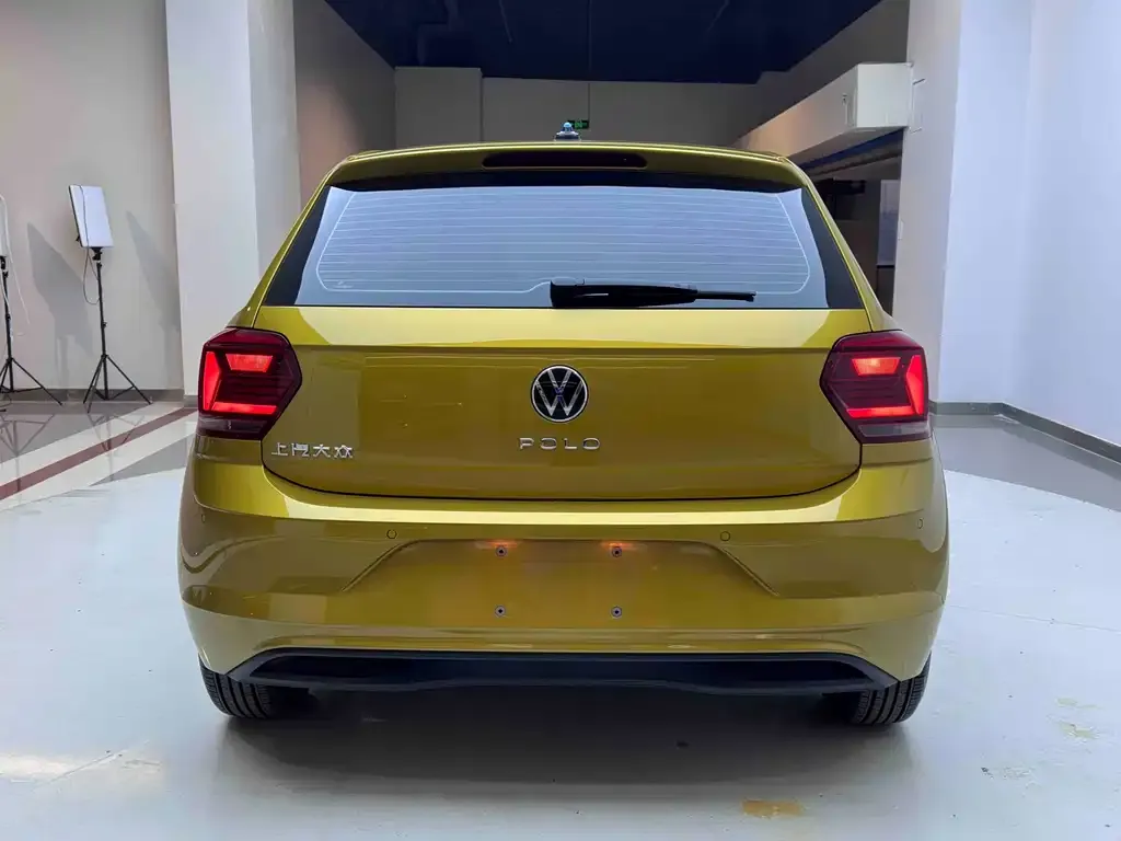 Volkswagen Polo 2023 из CN, фото 2