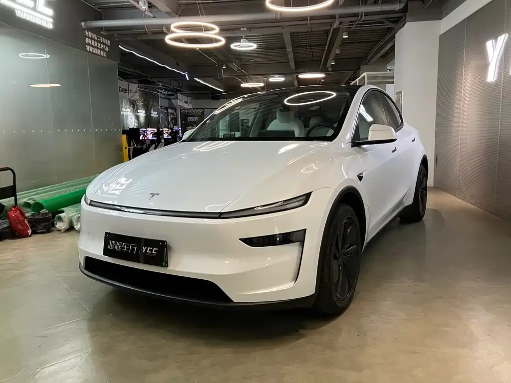 Tesla Model Y 2025 из CN, фото 1