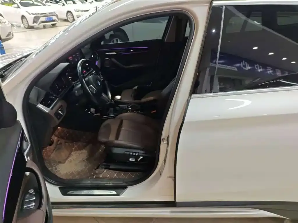 BMW X1 2021 из CN, фото 2