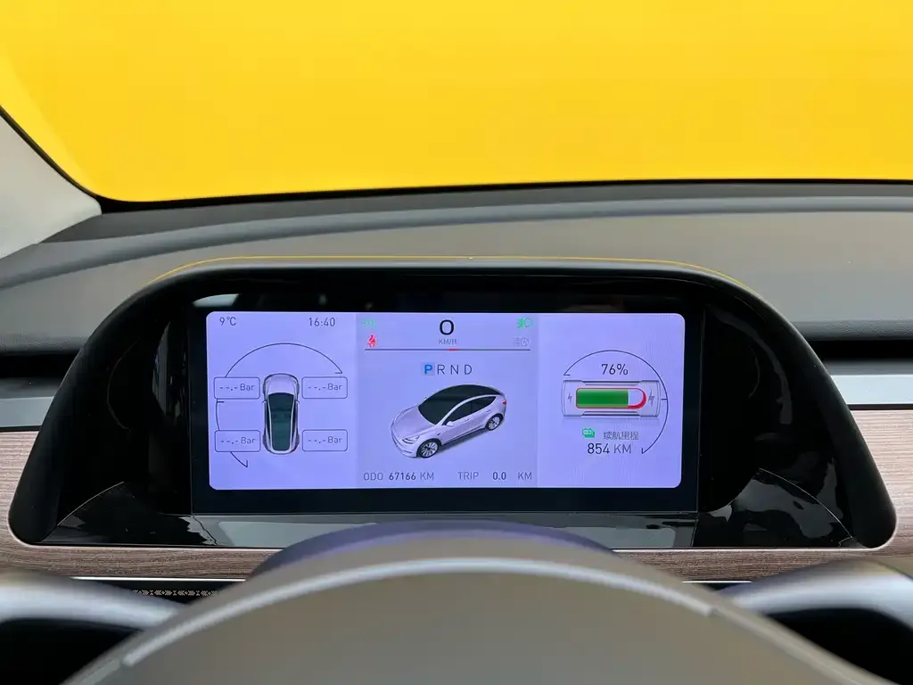 Tesla Model Y — фото 6