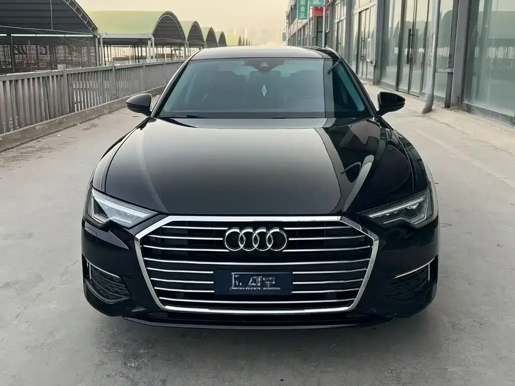 Audi A6L — фото 9