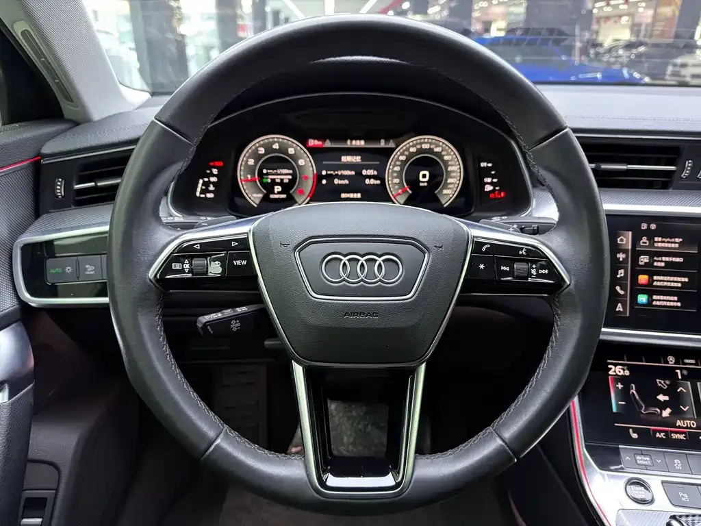 Audi A6L — фото 8