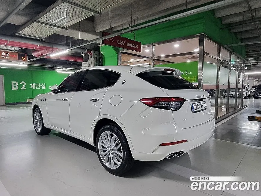 Maserati Levante 2022 из KR, фото 2