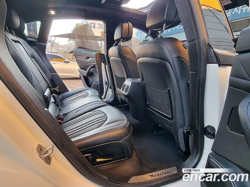 Maserati Levante 2022 из KR, фото 9
