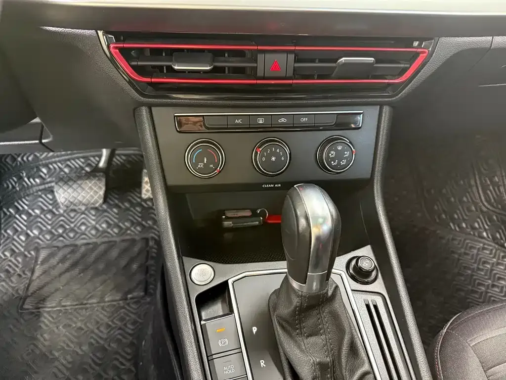 Volkswagen Lavida 2023 из CN, фото 9
