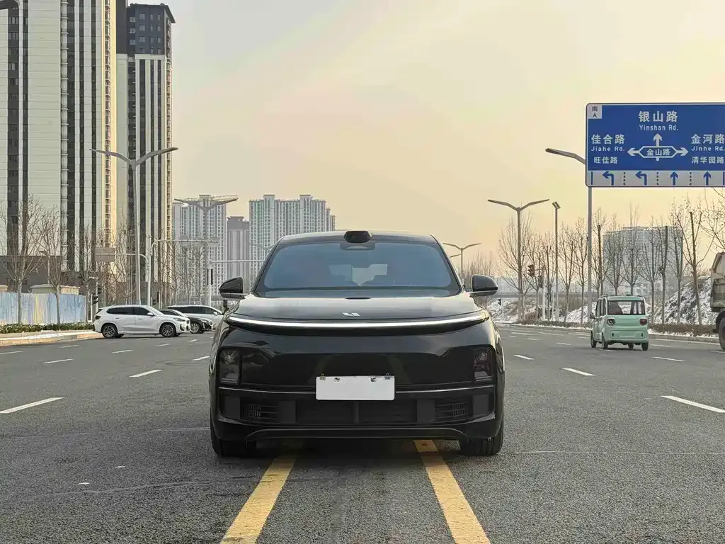 Li Auto L8 2024 из CN, фото 7