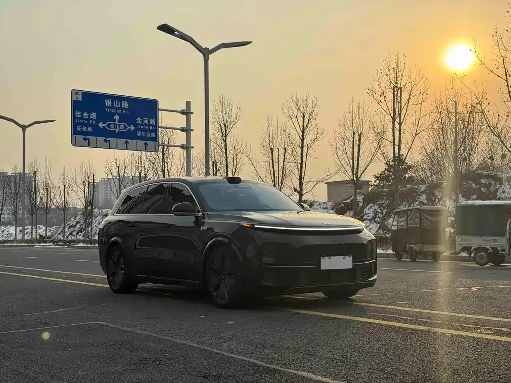 Li Auto L8 2024 из CN, фото 9