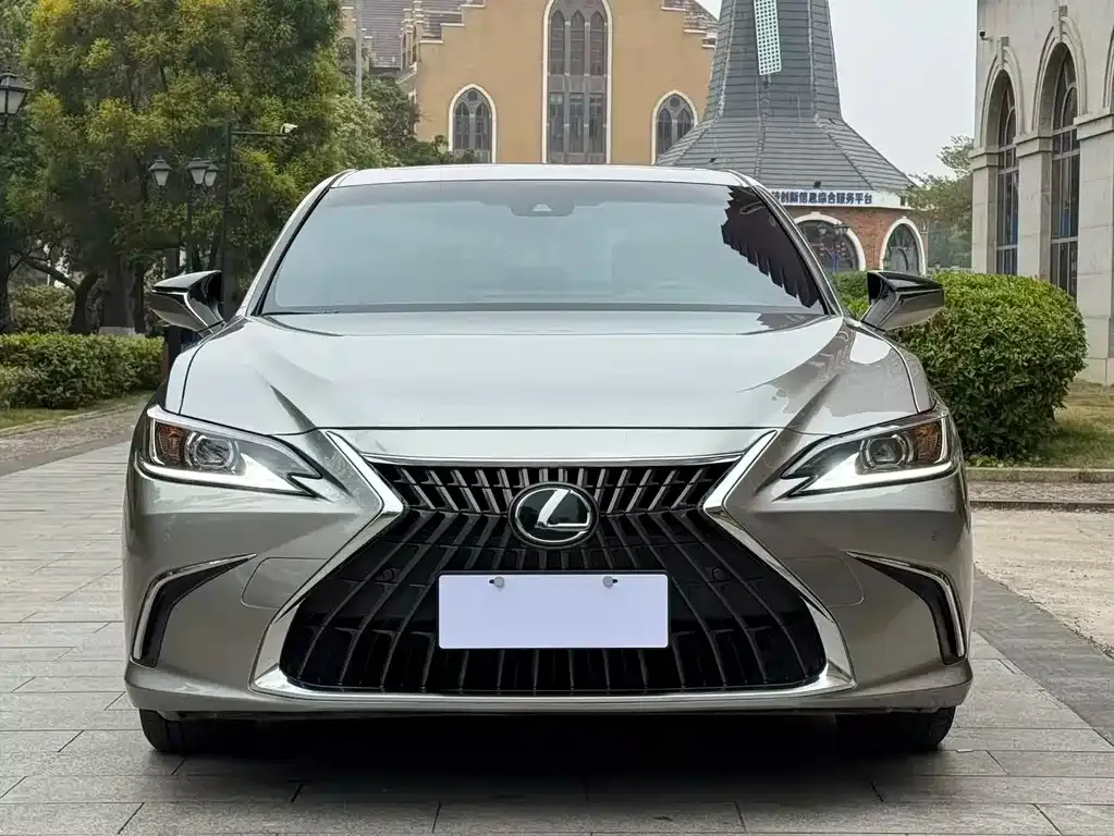 Lexus ES 2024 из CN, фото 4