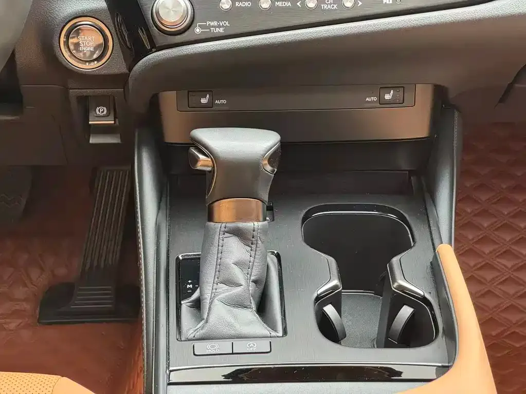 Lexus ES 2024 из CN, фото 5