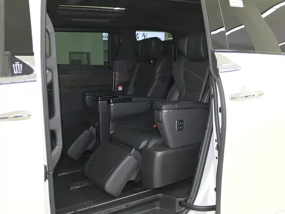 Toyota Vellfire 2025 из CN, фото 3