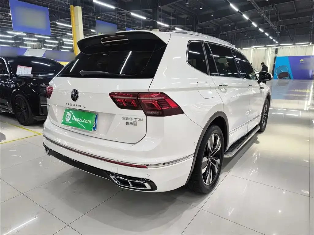 Volkswagen Tiguan L — фото 7