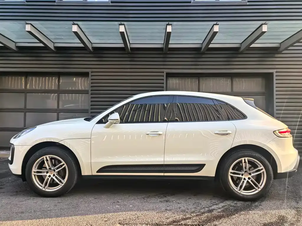 Porsche Macan — фото 6