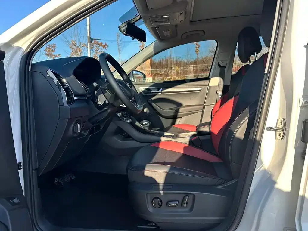 Skoda Karoq 2021 из CN, фото 7