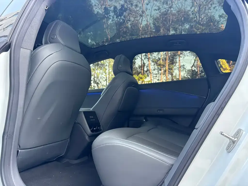 XPeng P7+ — фото 5