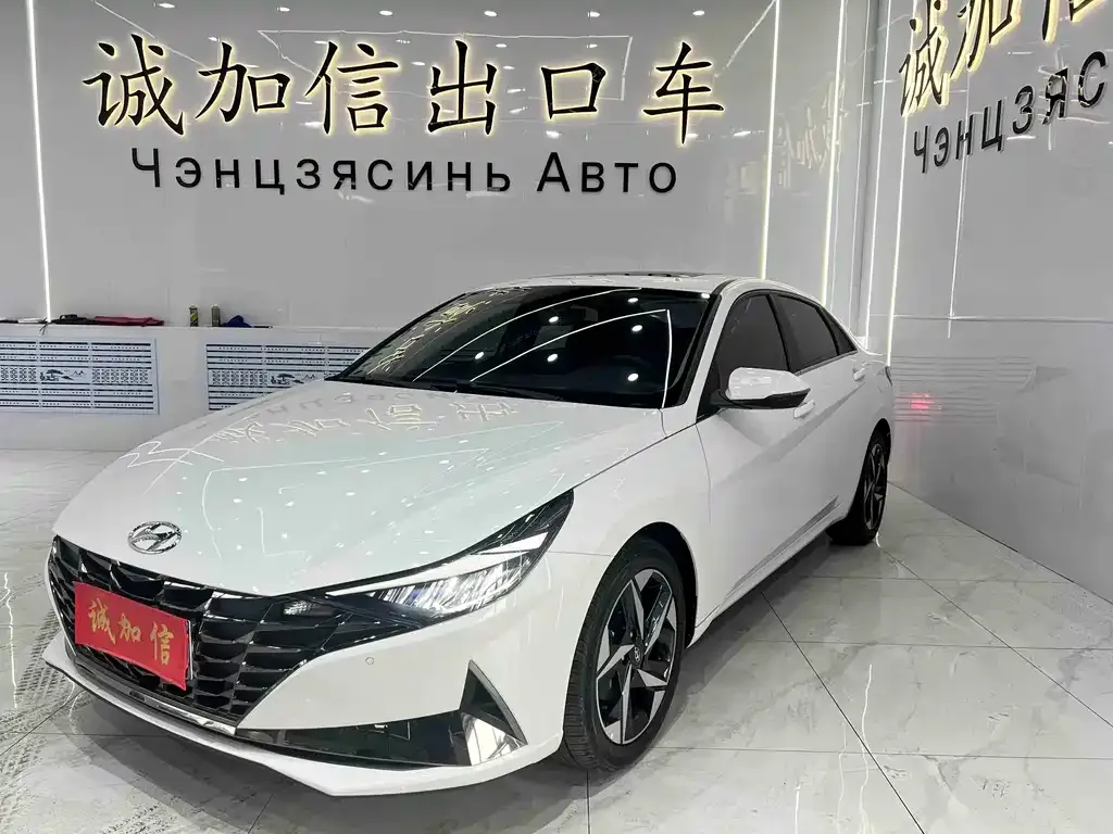 Hyundai Elantra 2023 из CN, фото 1
