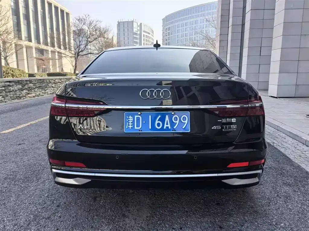 Audi A6L 2023 из CN, фото 9