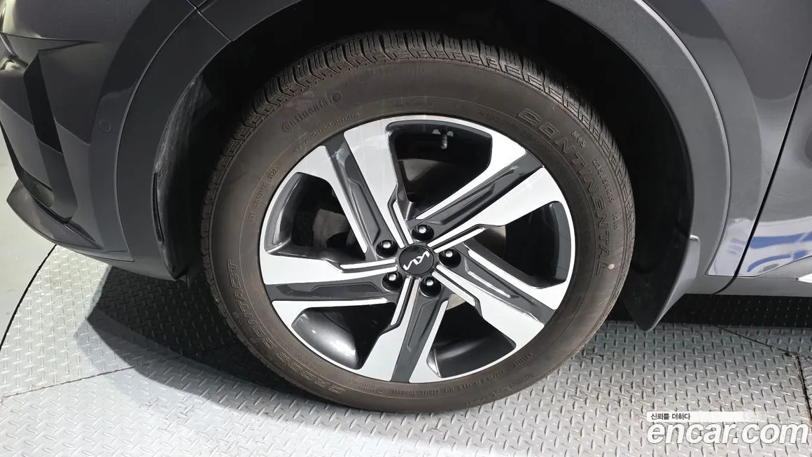 Kia Sorento — фото 6