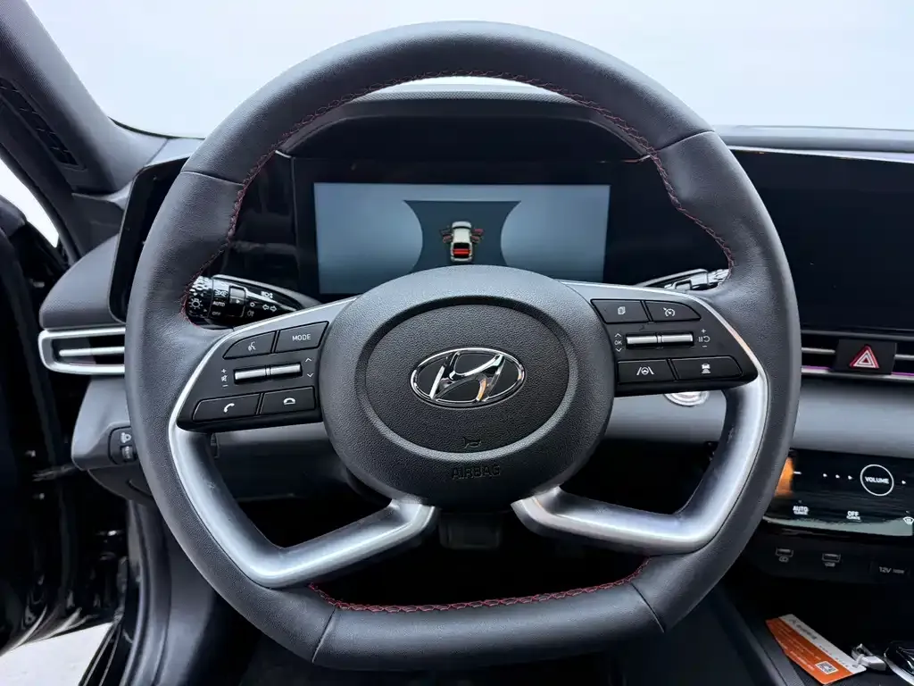 Hyundai Elantra 2022 из CN, фото 2