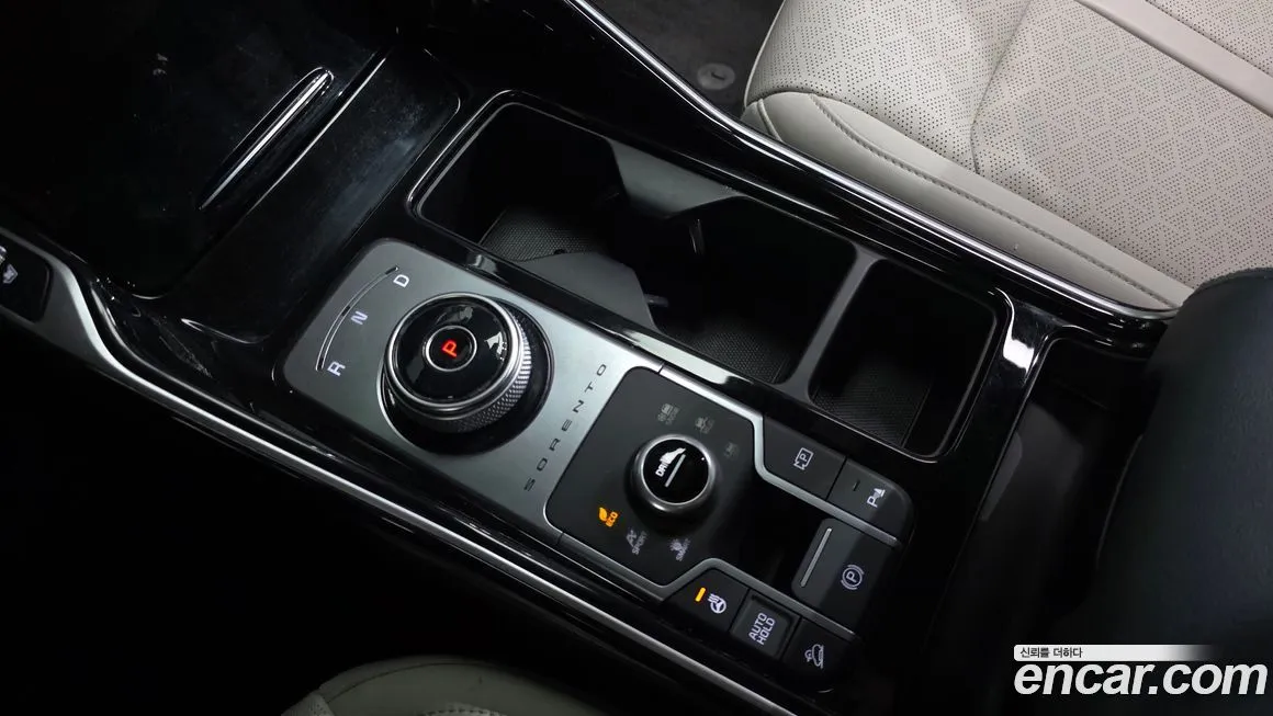 Kia Sorento — фото 7