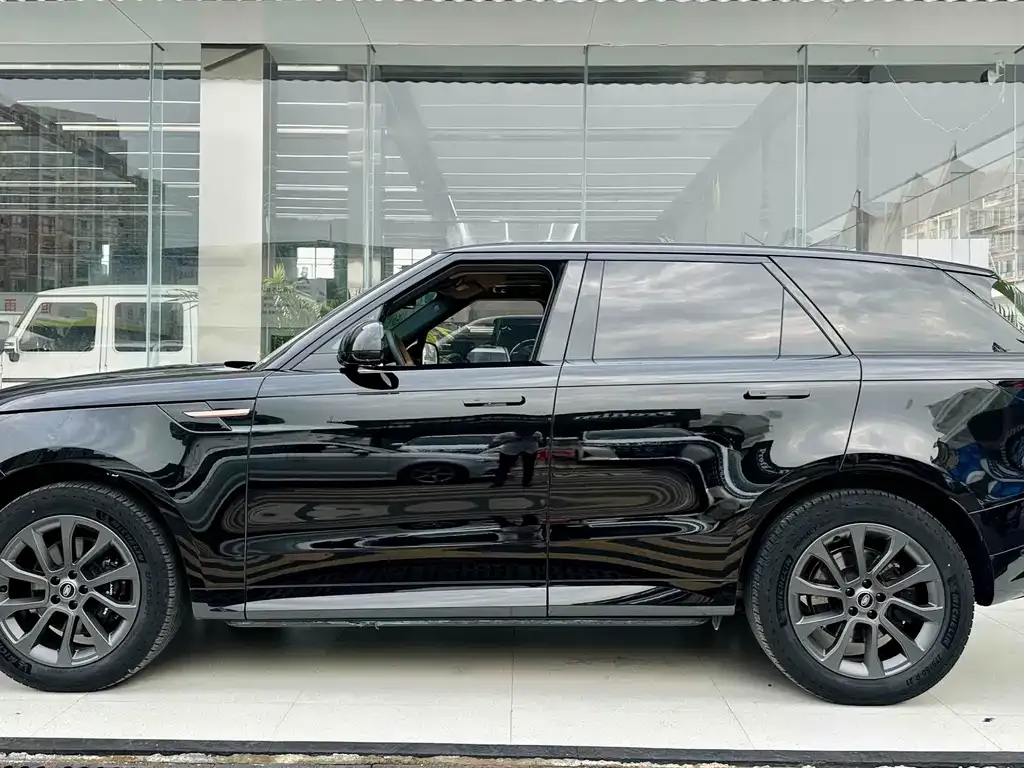 Land Rover Sport 2023 из CN, фото 6