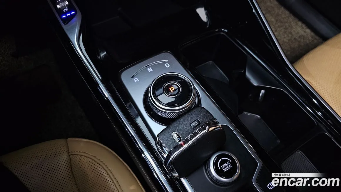 Kia Sorento — фото 6