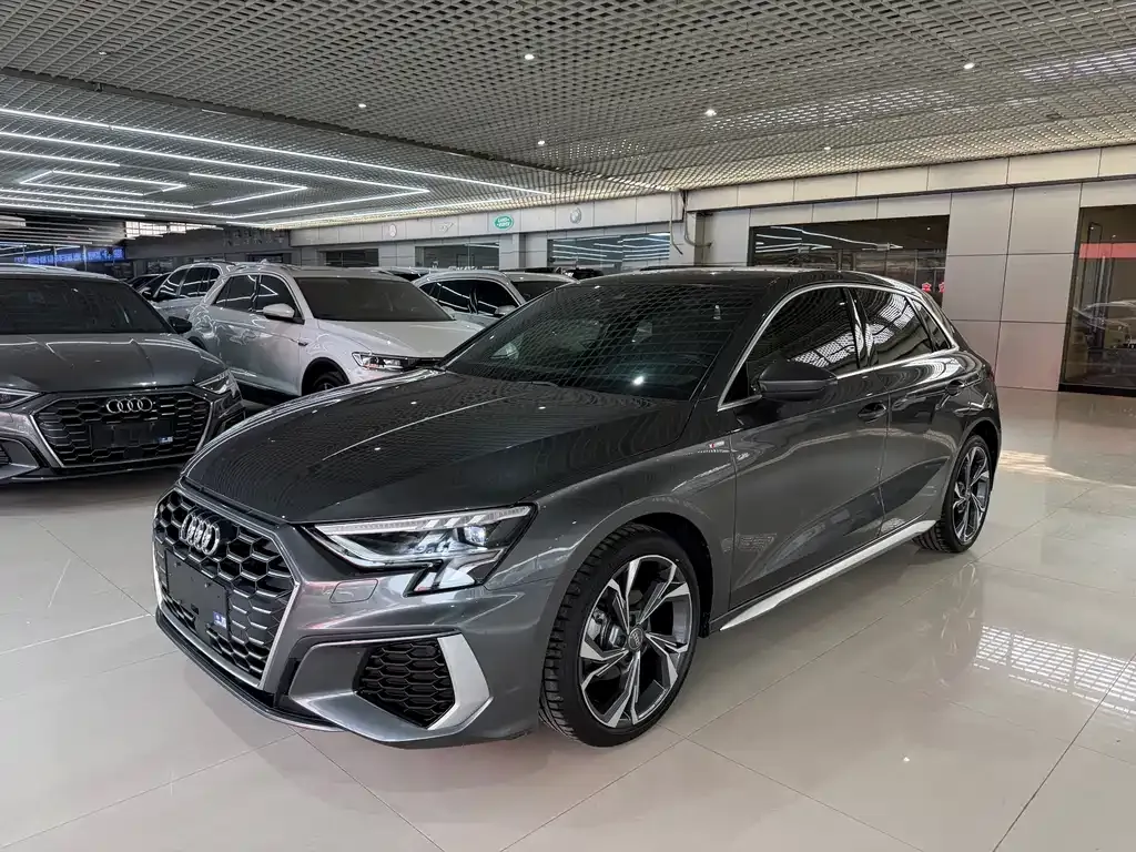 Audi A3 2021 из CN, фото 1