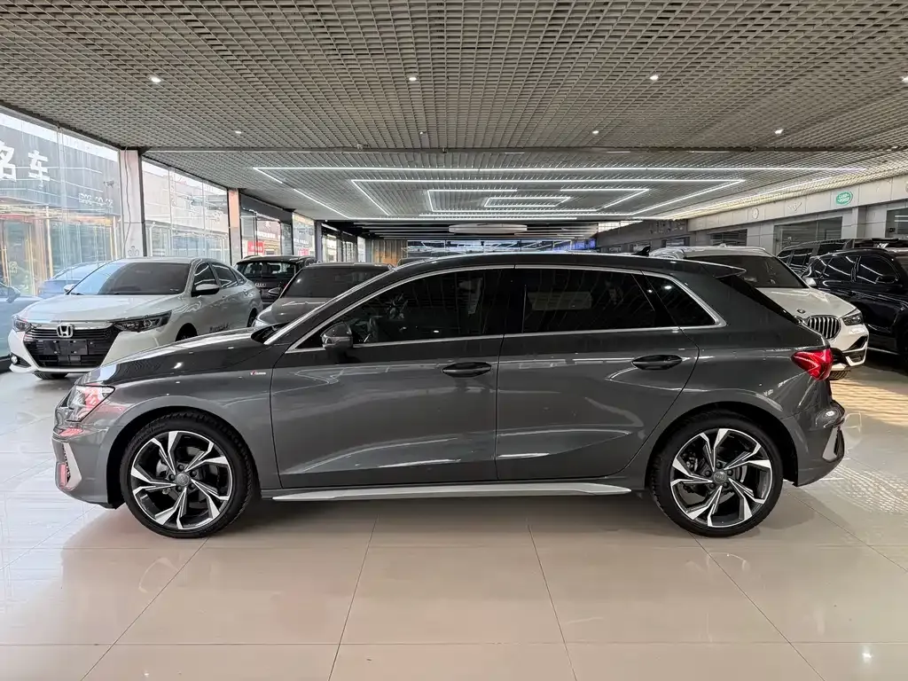 Audi A3 2021 из CN, фото 6